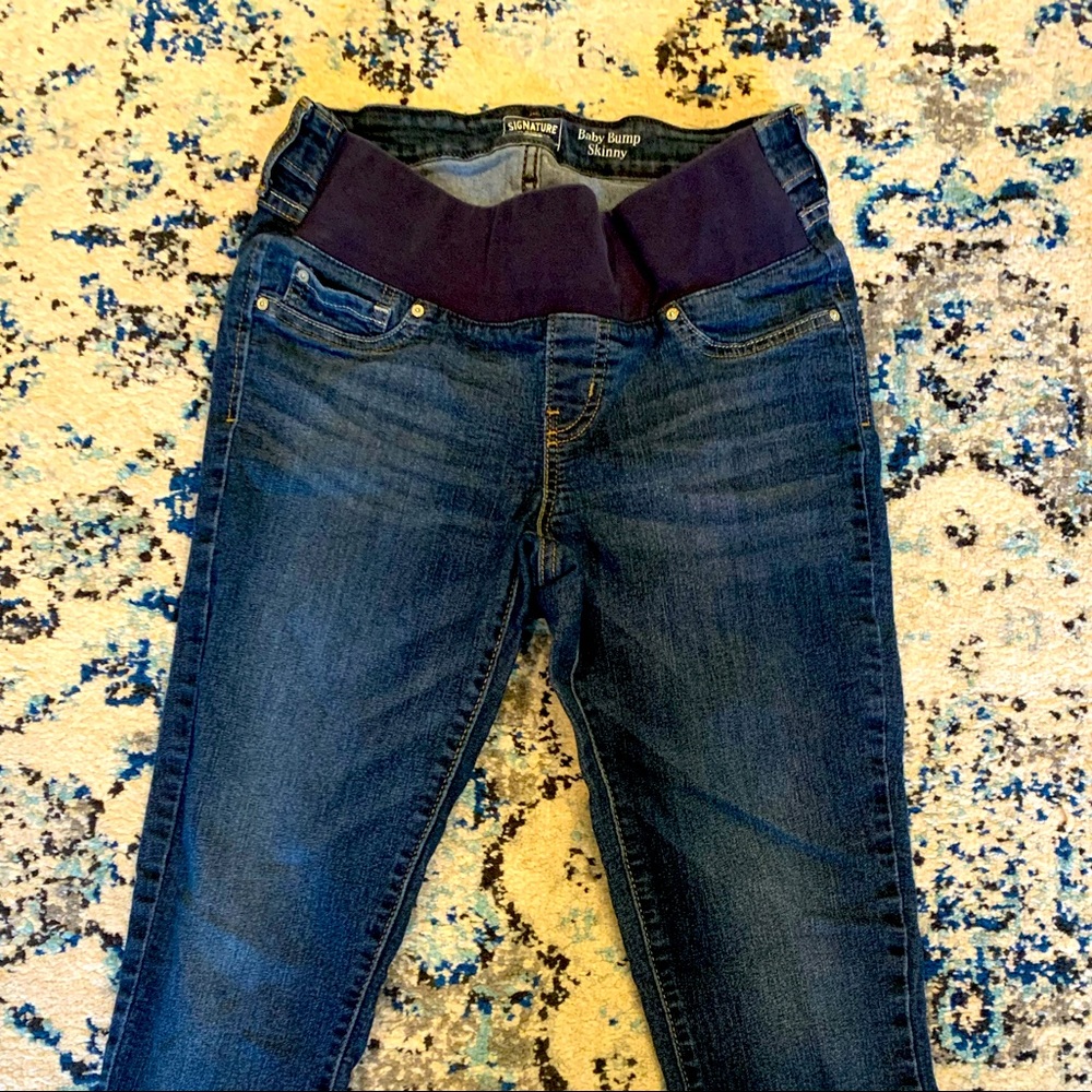 Levi maternity skinny jeans size small